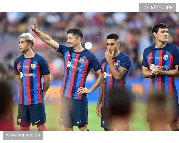 尤文图斯豪门地位面临挑战,战术混乱与管理层决策分歧影响赛季走势 尤文图斯豪门地位面临挑战,战术混乱与管理层决策分歧影响赛季走势