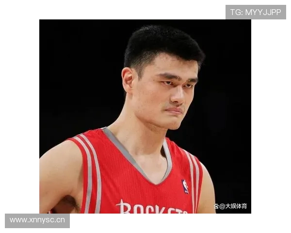 姚明下场买菜带队保镖，谁说篮球巨星都是满街飙车？